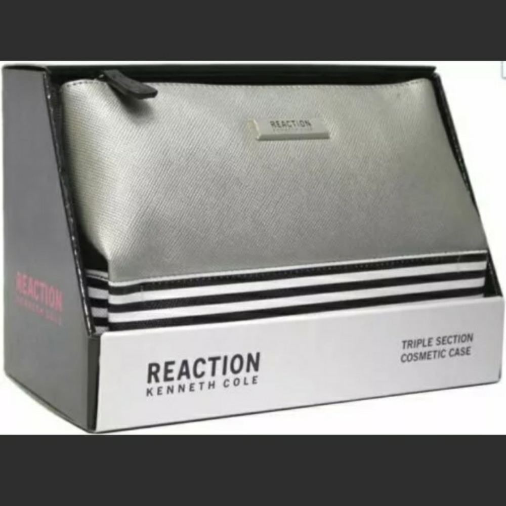 Kenneth Cole Reaction Cosmetic Case
